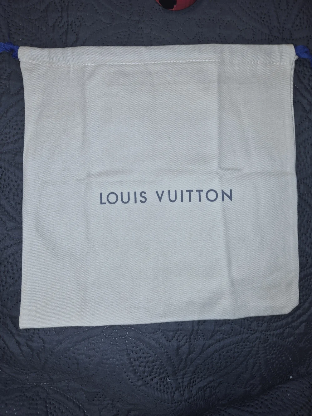 Louis Vuitton Cream Cotton Drawstring Dust Bag 13